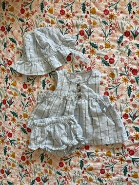 Carter's Light Blue Plaid Dress, Bloomers & Sun Hat Set